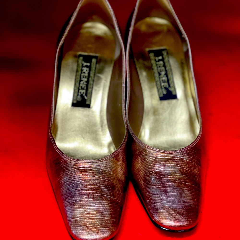 J.Renee Snakeskin Pump Shoes